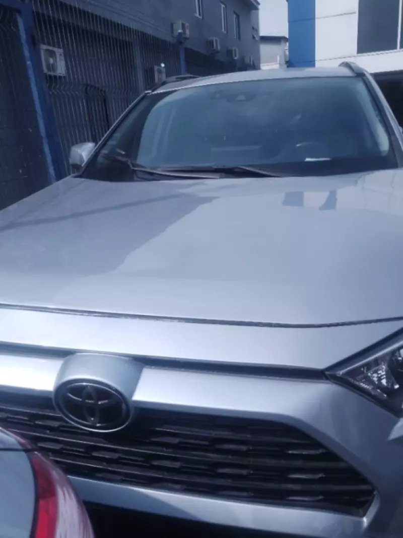 Toyota RAV 4   - 2019