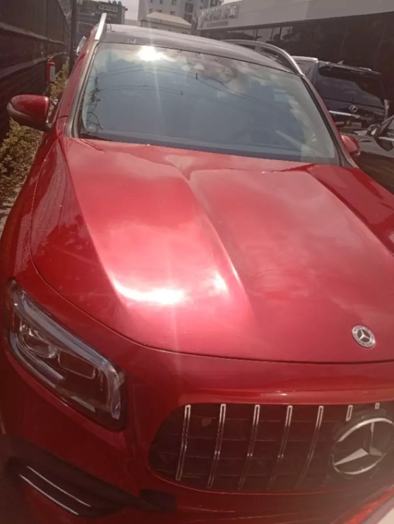 Mercedes-Benz GLB 250   - 2021