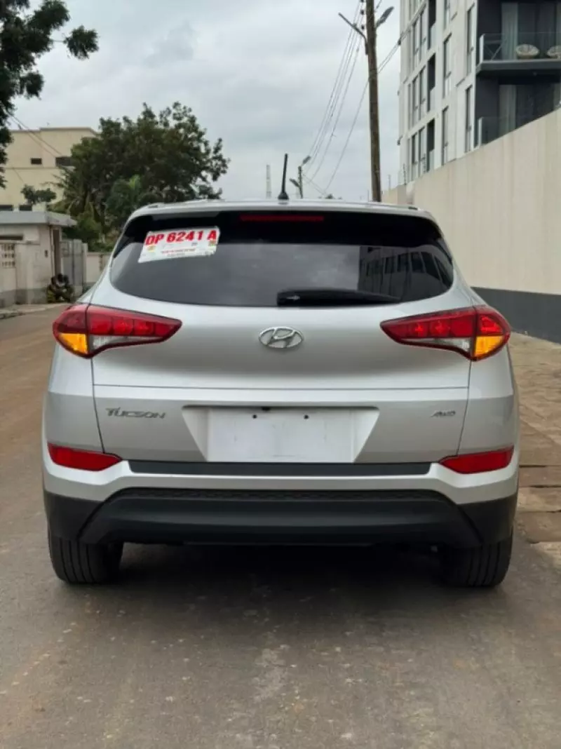 Hyundai TUCSON 2,0L BVM 4x4 GL   - 2018