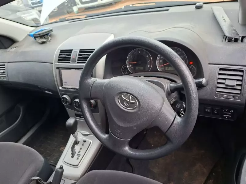 Toyota Fielder    - 2011
