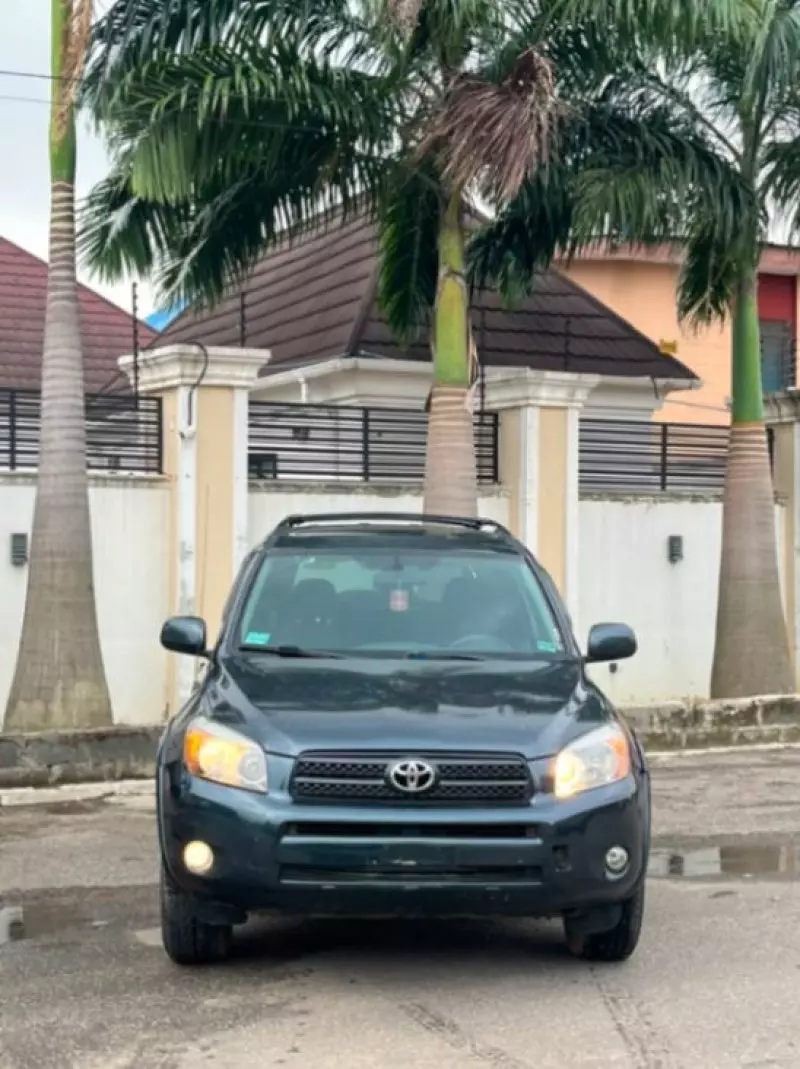 Toyota RAV4   - 2008