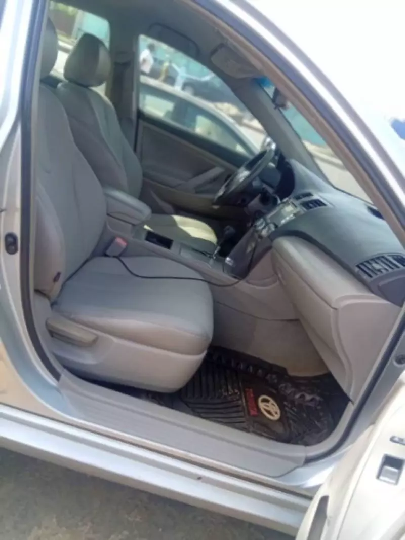 Toyota Camry   - 2007