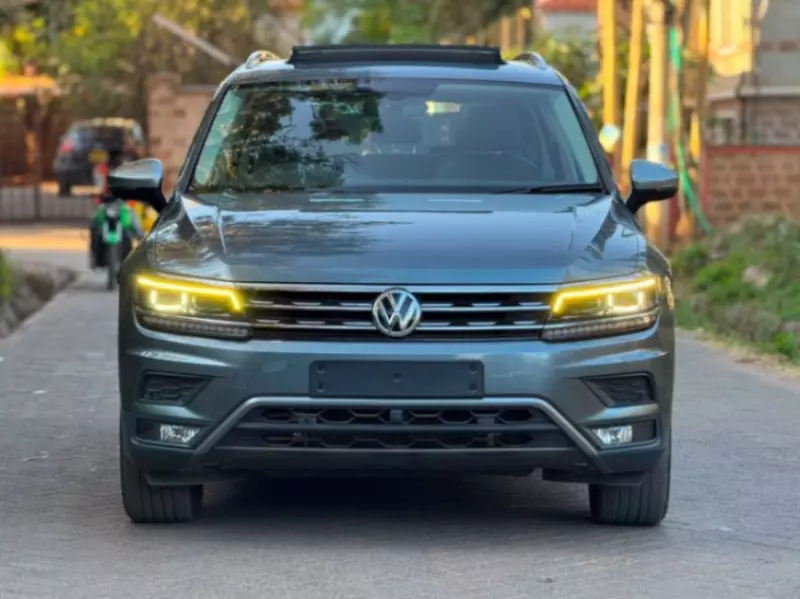 Volkswagen Tiguan   - 2019