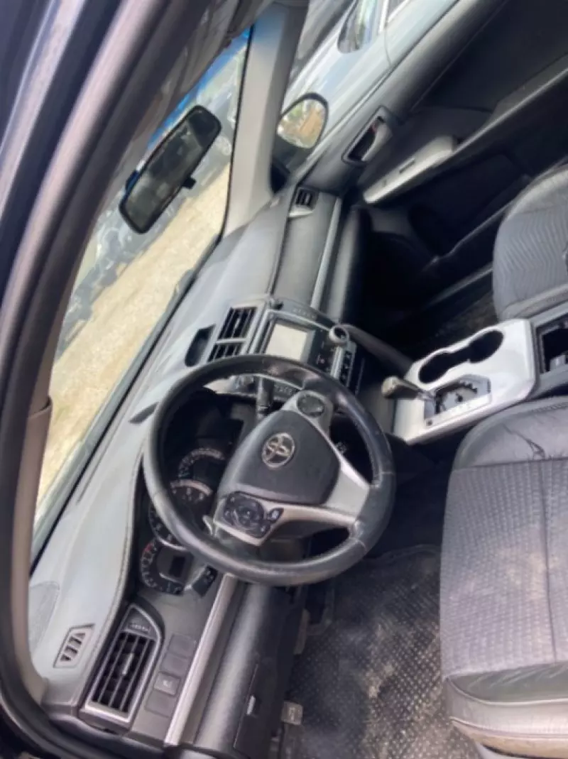 Toyota Camry   - 2014