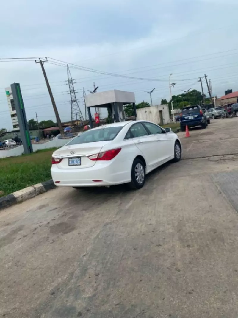 Hyundai Sonata - 2013