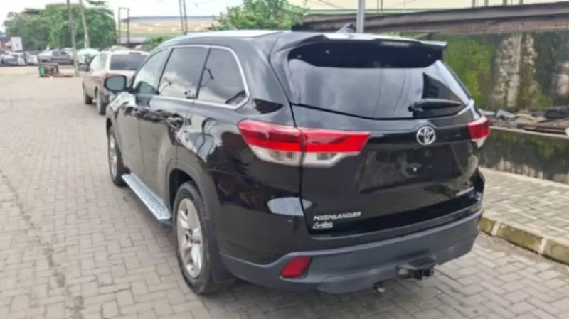 TOYOTA Highlander   - 2015