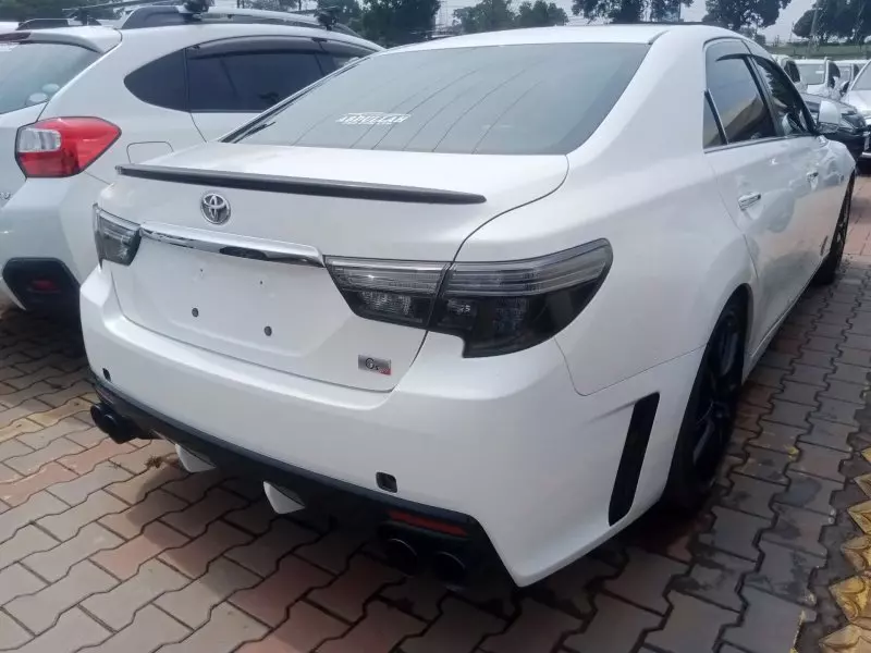 Toyota Mark X   - 2015