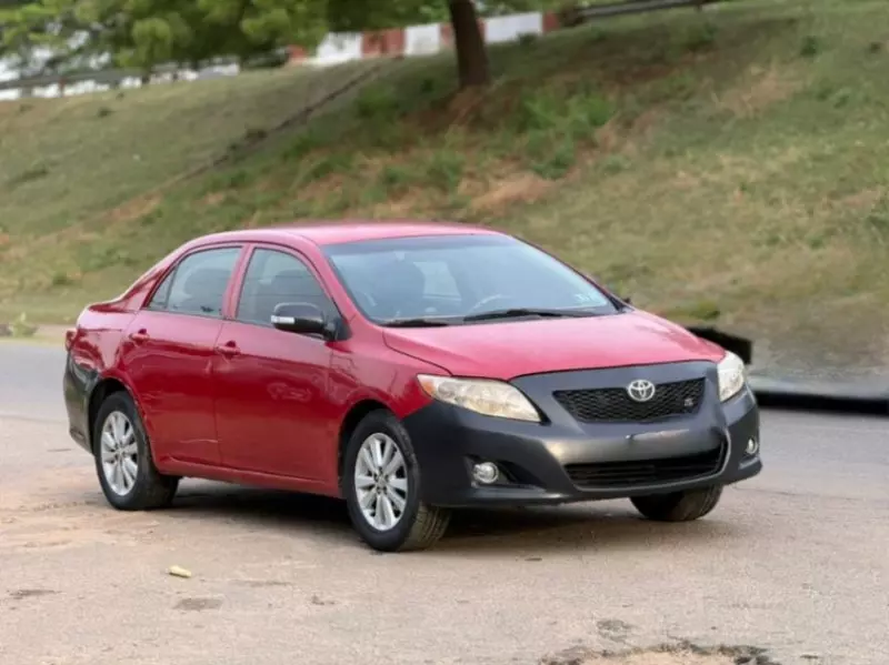 Toyota Corolla   - 2008