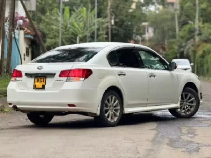 Subaru Legacy   - 2012