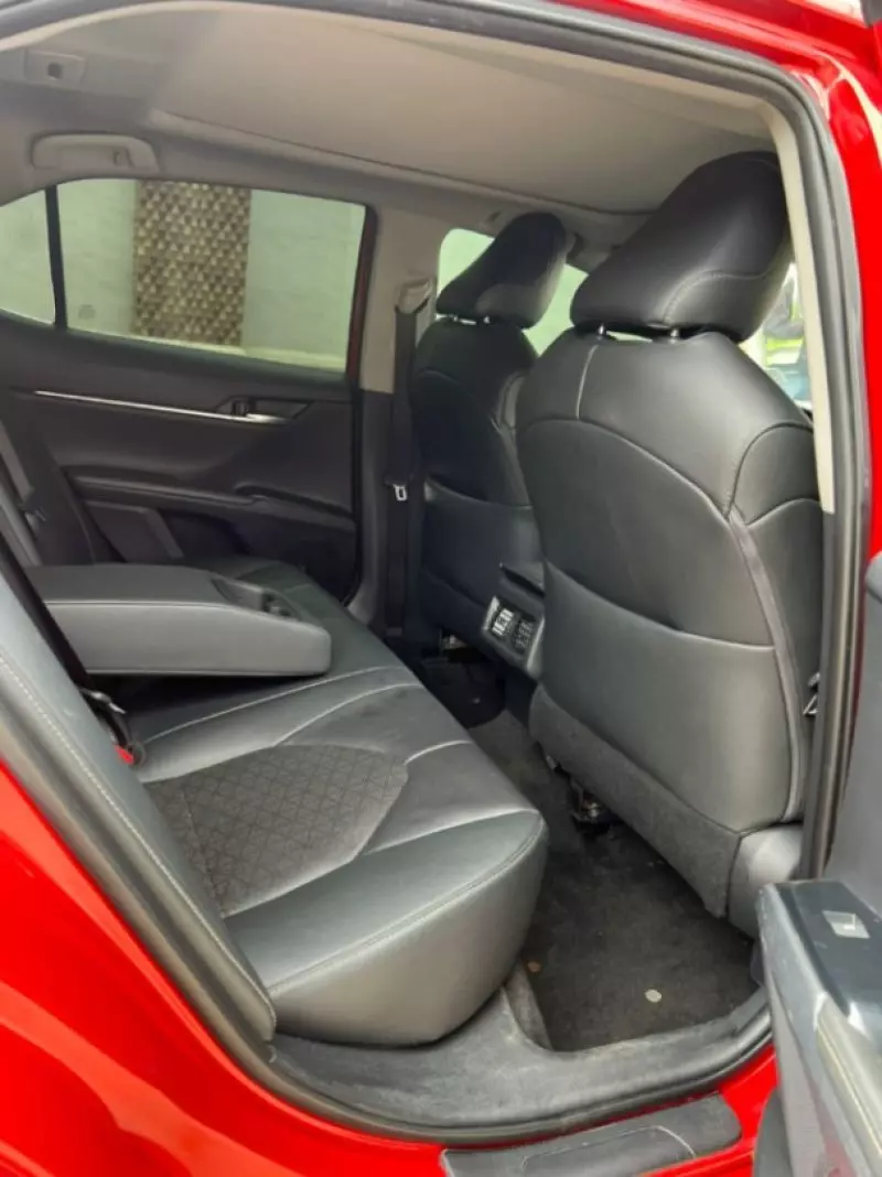 Toyota Camry   - 2019