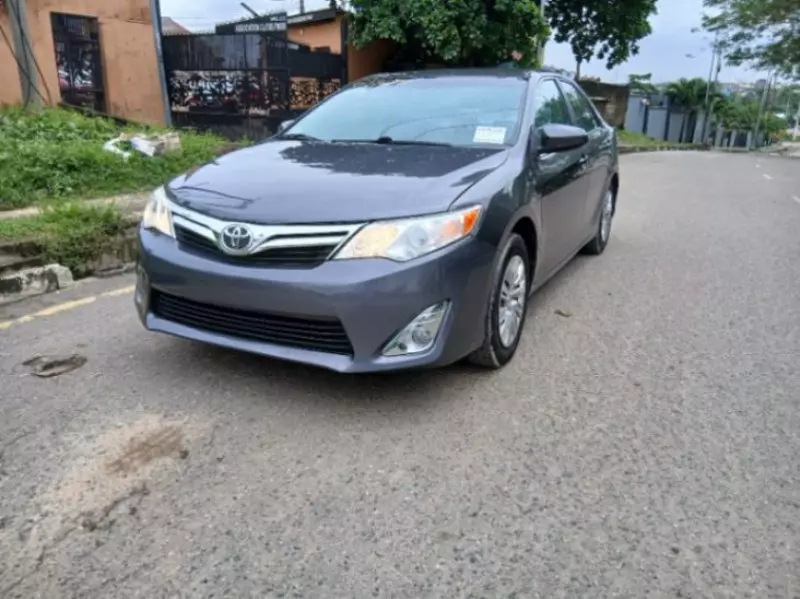 TOYOTA Camry   - 2014