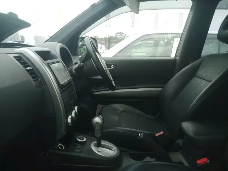 Nissan X-Trail - 2012