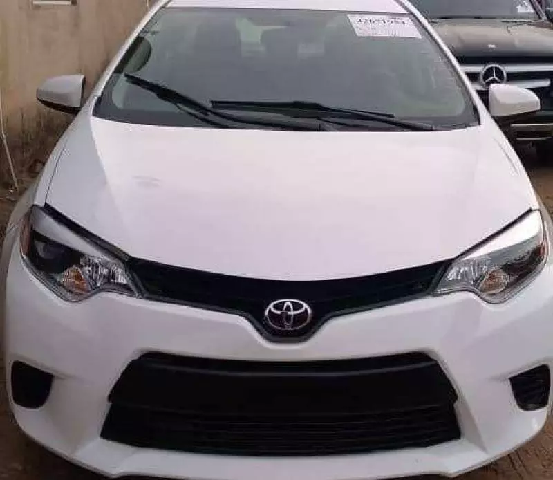 Toyota Corolla   - 2015