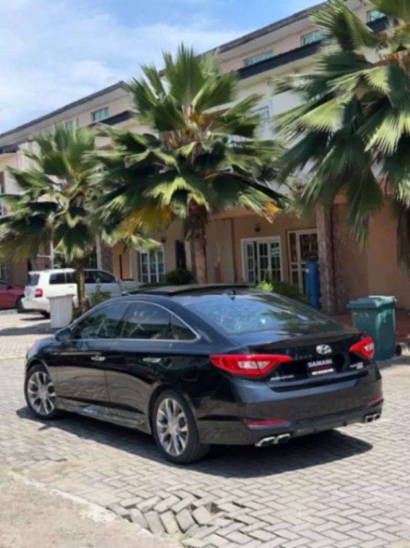 Hyundai Sonata   - 2015