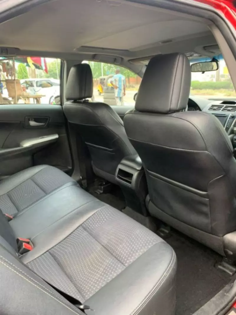 Toyota Camry - 2014