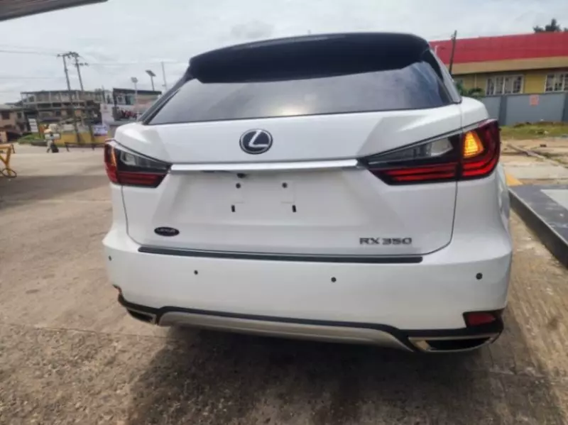 Lexus RX   - 2020