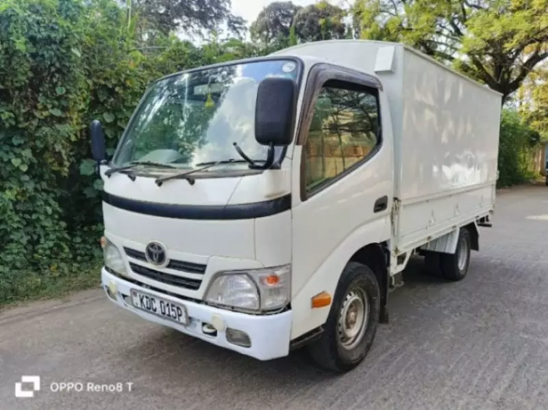 Toyota Dyna   - 2014
