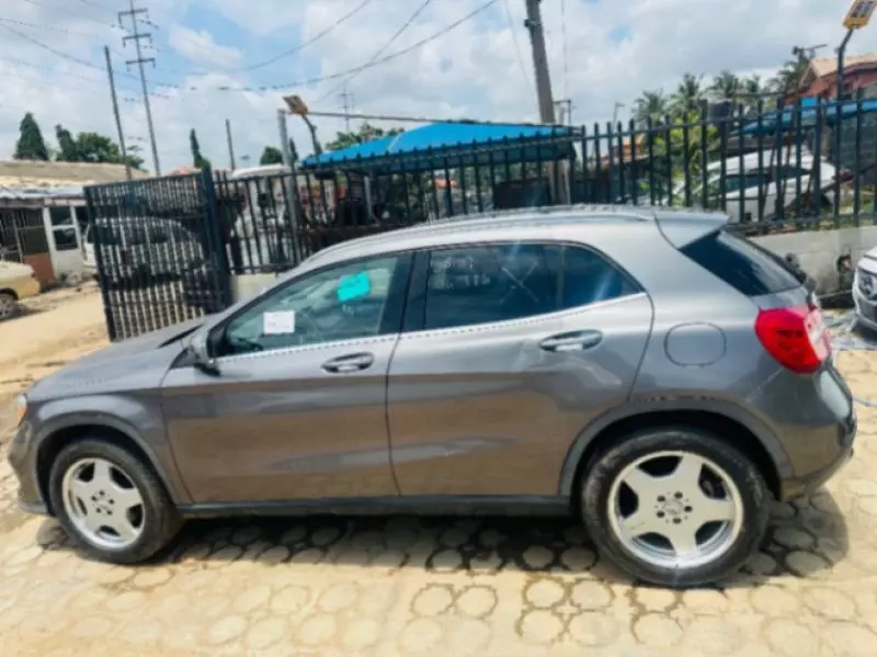 Mercedes-Benz GLA 250   - 2014