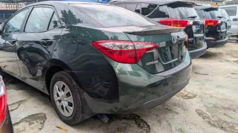 Toyota Corolla - 2015