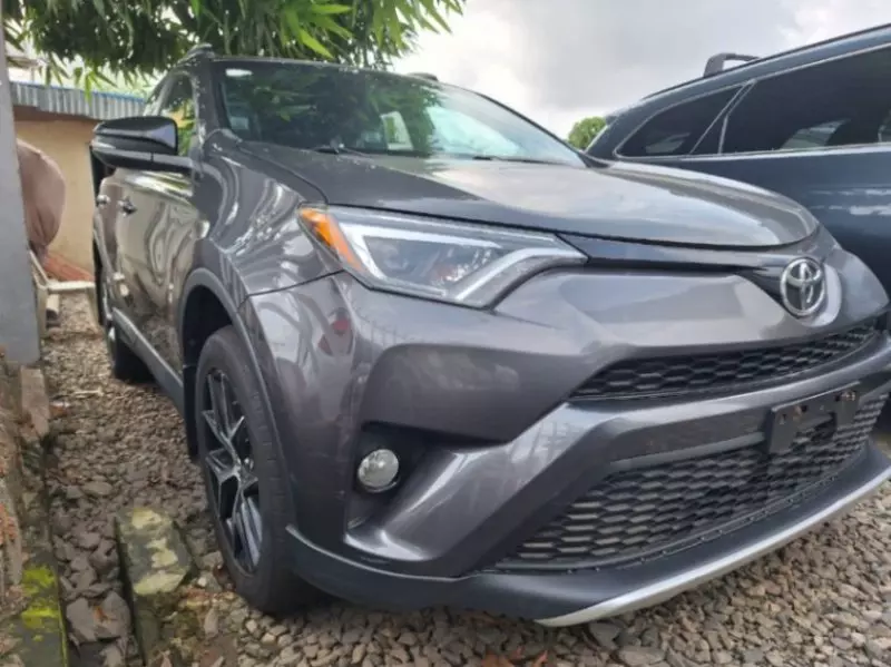 Toyota RAV 4   - 2016