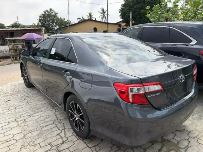 Toyota Camry - 2014
