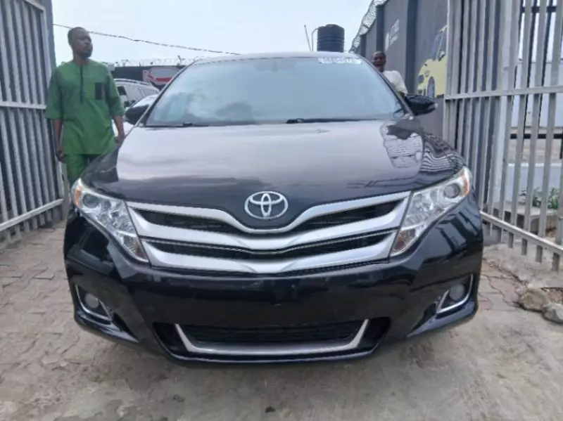 Toyota Venza   - 2017