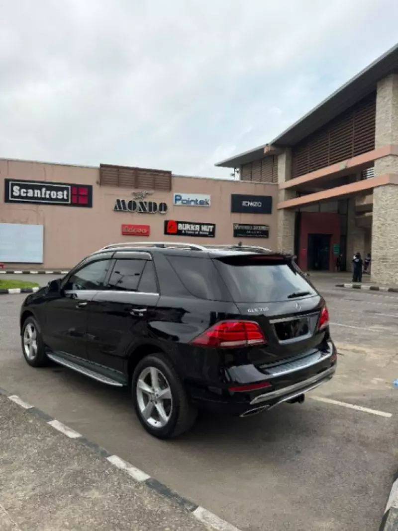 Mercedes-Benz GLE 350   - 2017