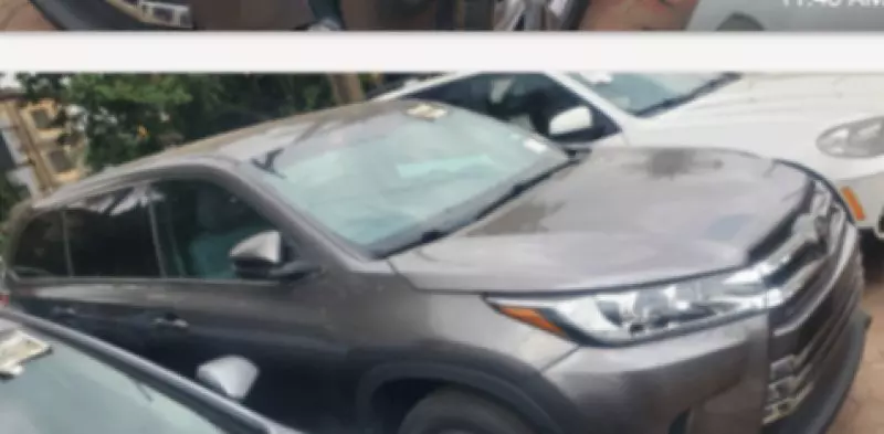TOYOTA Highlander   - 2016