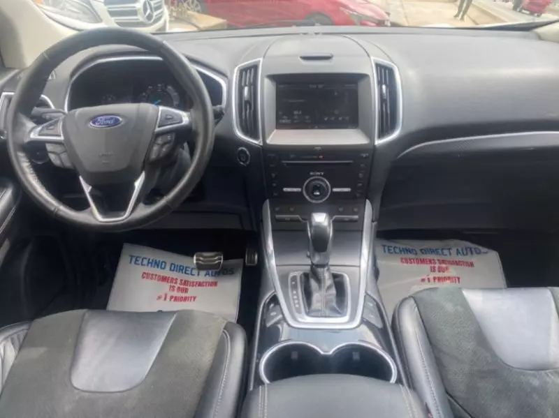 Ford Edge   - 2015