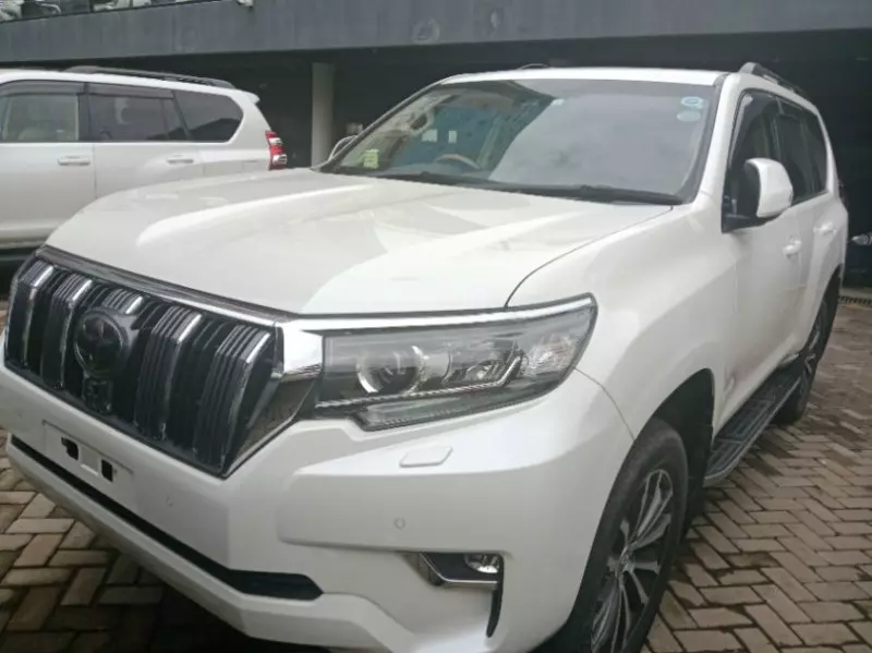 Toyota Landcruiser Prado   - 2019