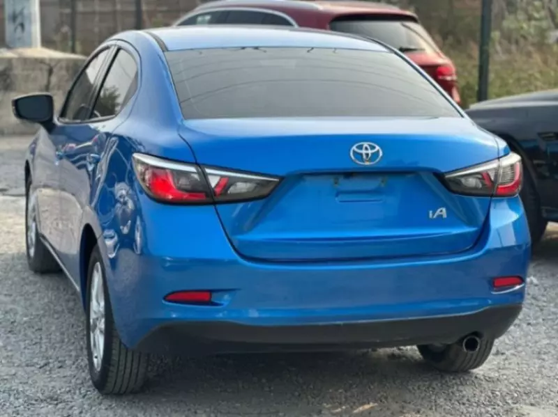 TOYOTA Yaris iA   - 2018