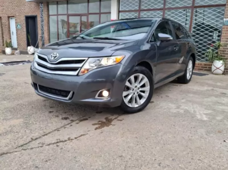 Toyota Venza   - 2014