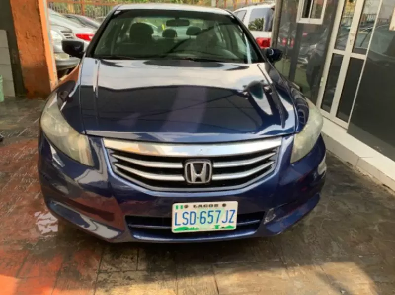 Honda Accord - 2009