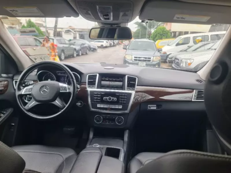 Mercedes-Benz ML 350   - 2013