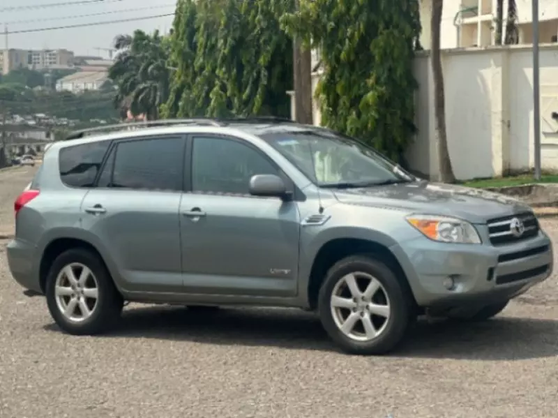 Toyota RAV4   - 2007