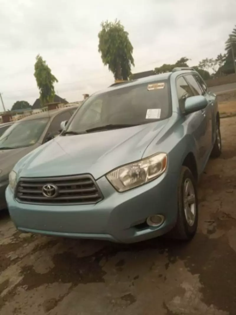 Toyota Highlander   - 2009
