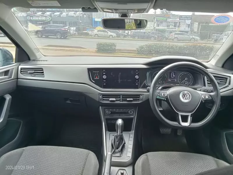 Volkswagen Polo   - 2018