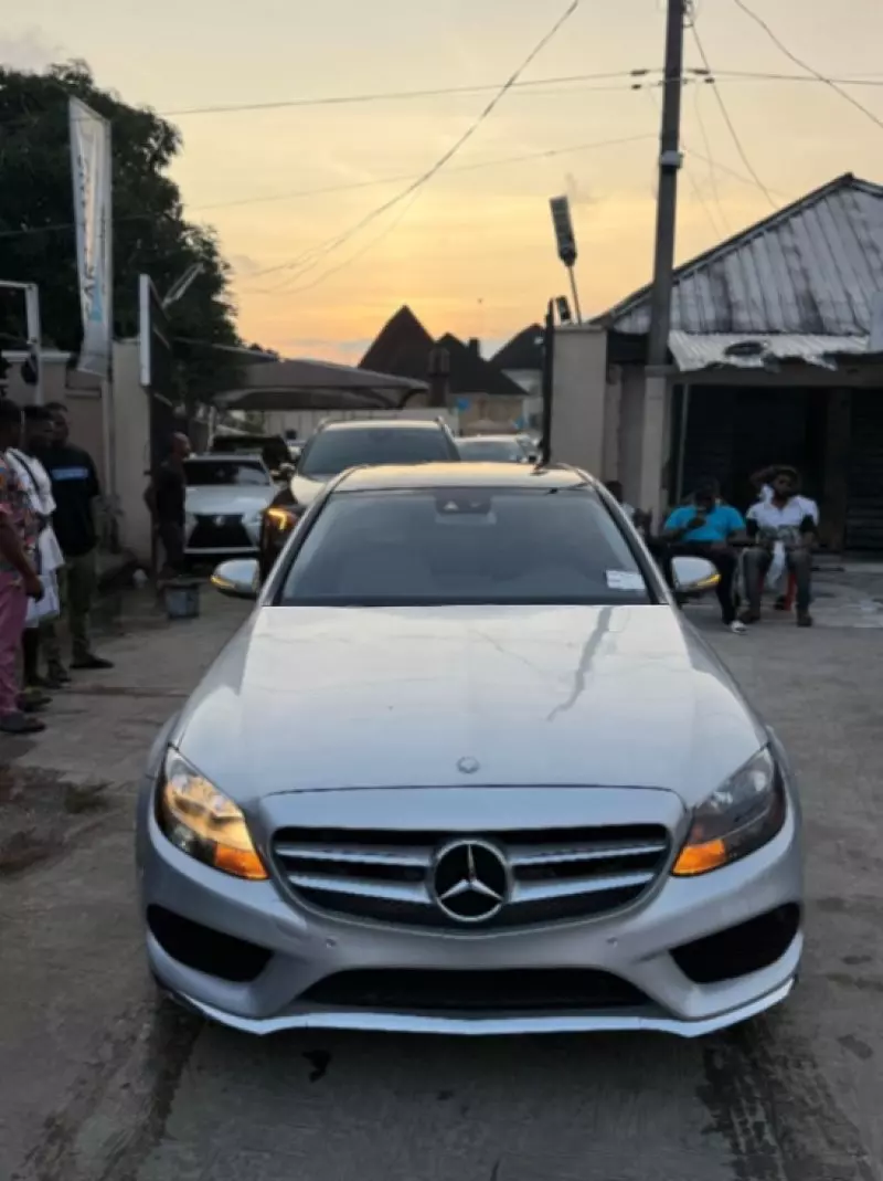 Mercedes-Benz C 300   - 2016