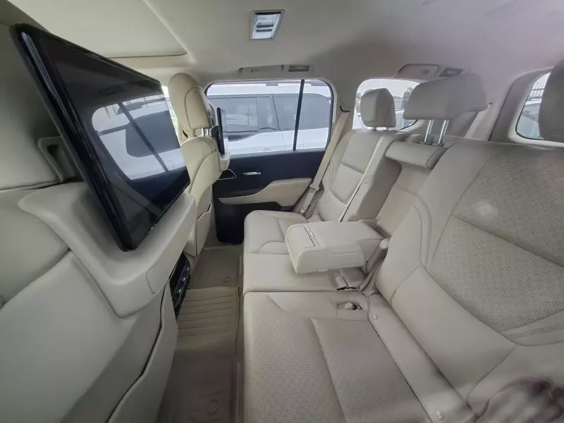 Toyota Land Cruiser VX   - 2023