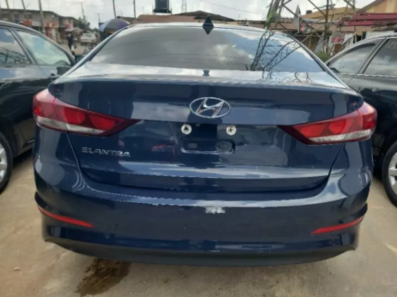 Hyundai Elantra   - 2017