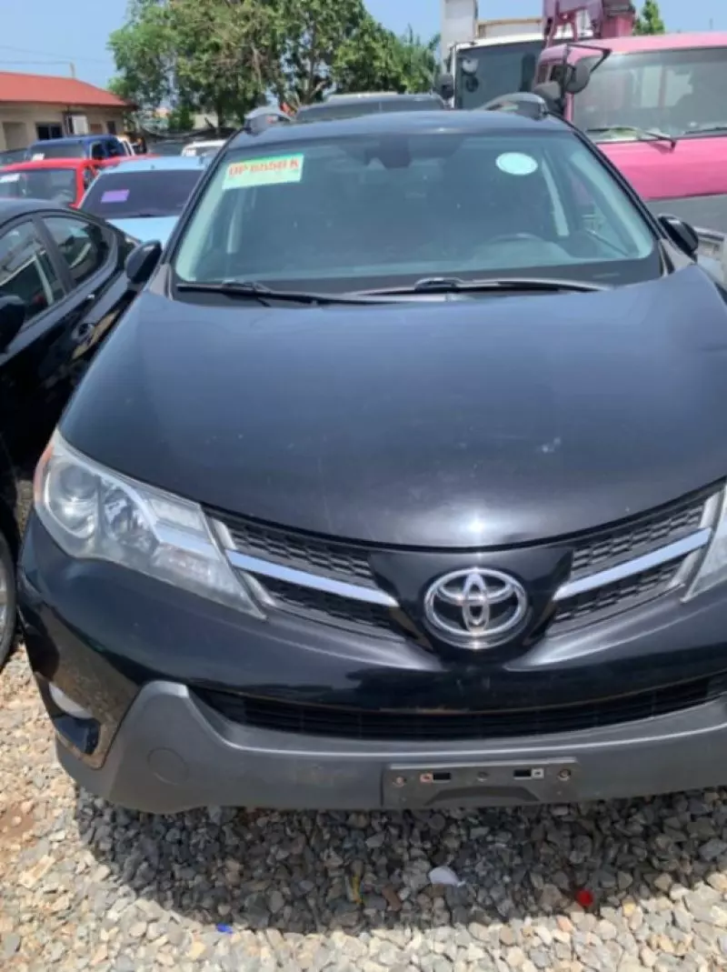Toyota RAV4   - 2014