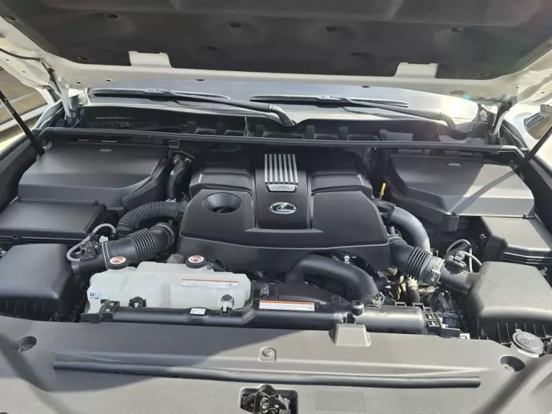Lexus LX 600   - 2024