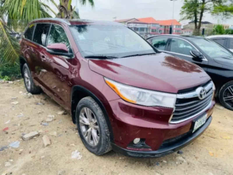 TOYOTA Highlander   - 2014