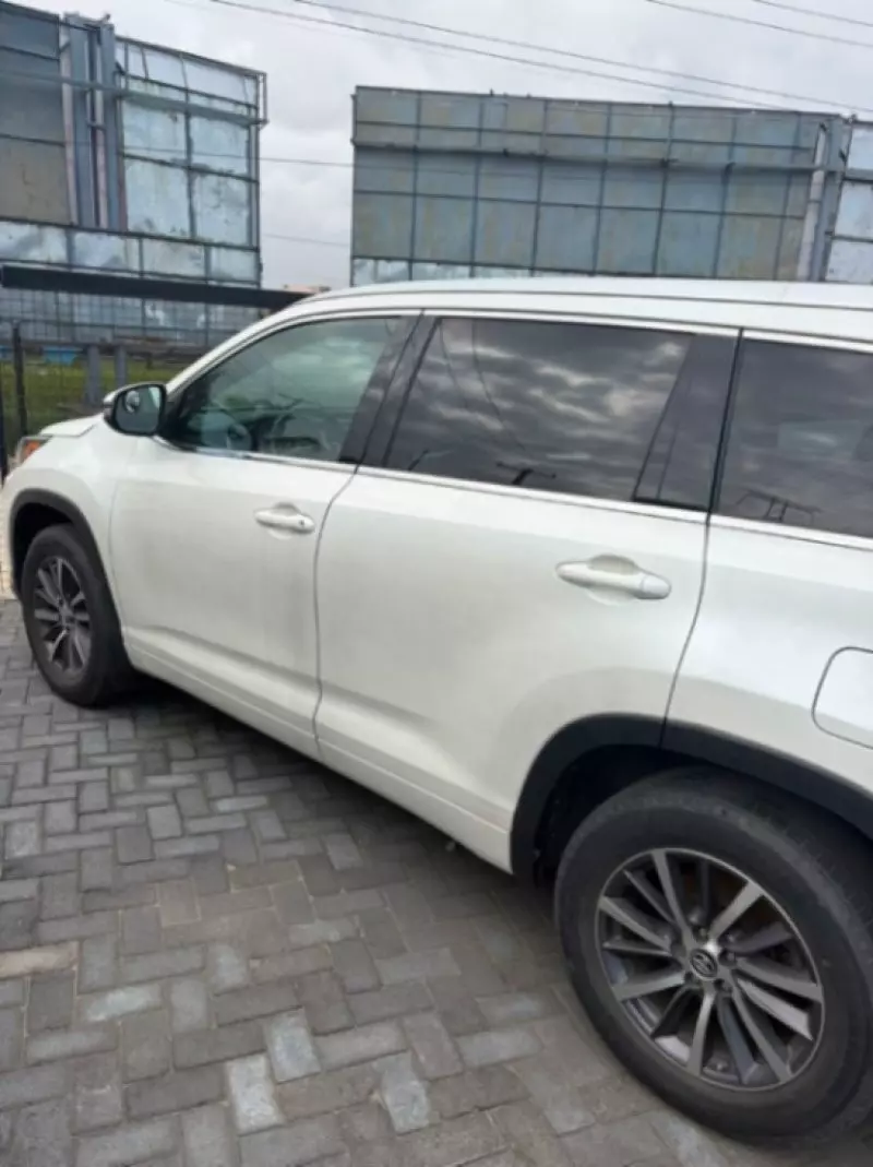 TOYOTA Highlander   - 2018