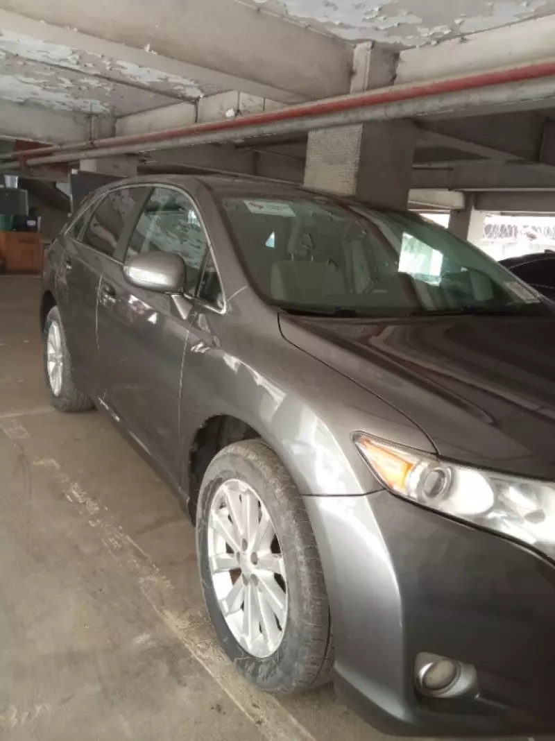 Toyota Venza   - 2010