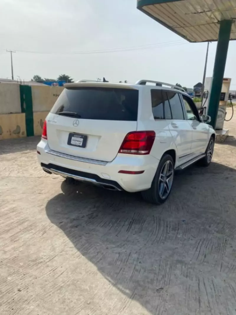Mercedes-Benz GLK 350   - 2013