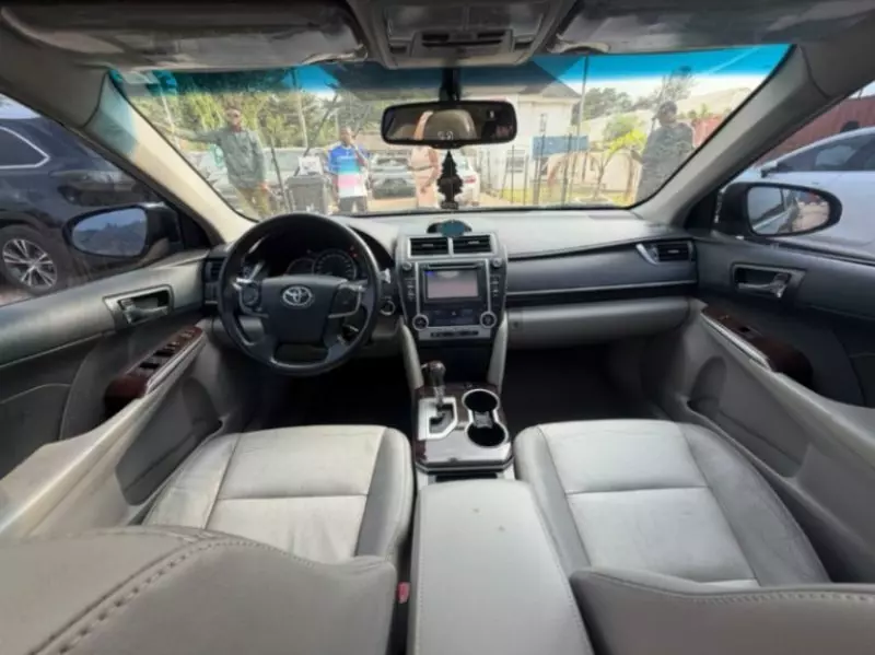 TOYOTA Camry - 2013