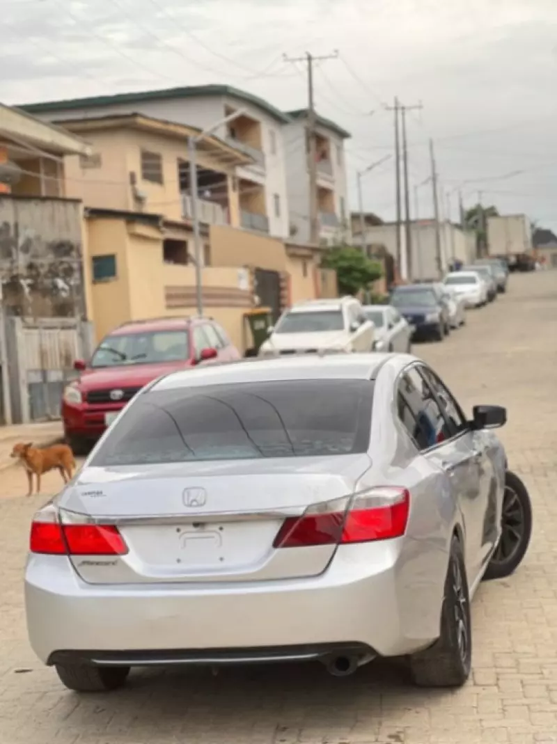 Honda Accord   - 2013