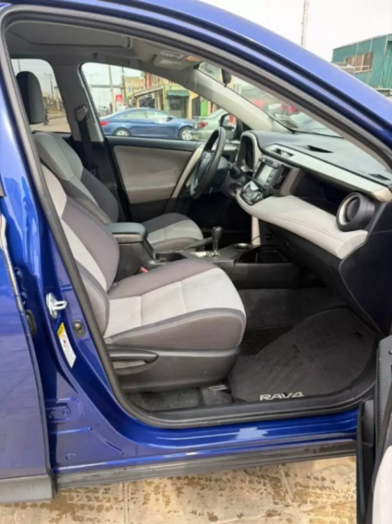 TOYOTA Corolla   - 2015