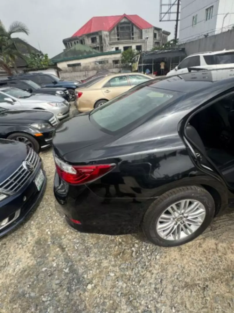 Lexus ES 350   - 2014